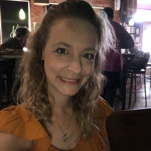 Meet your Posher, Stephenie